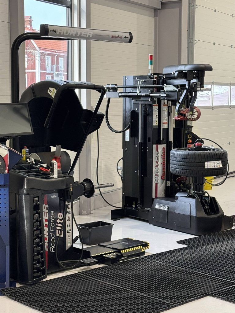 Däckmaskiner hos oss på Tyred.se