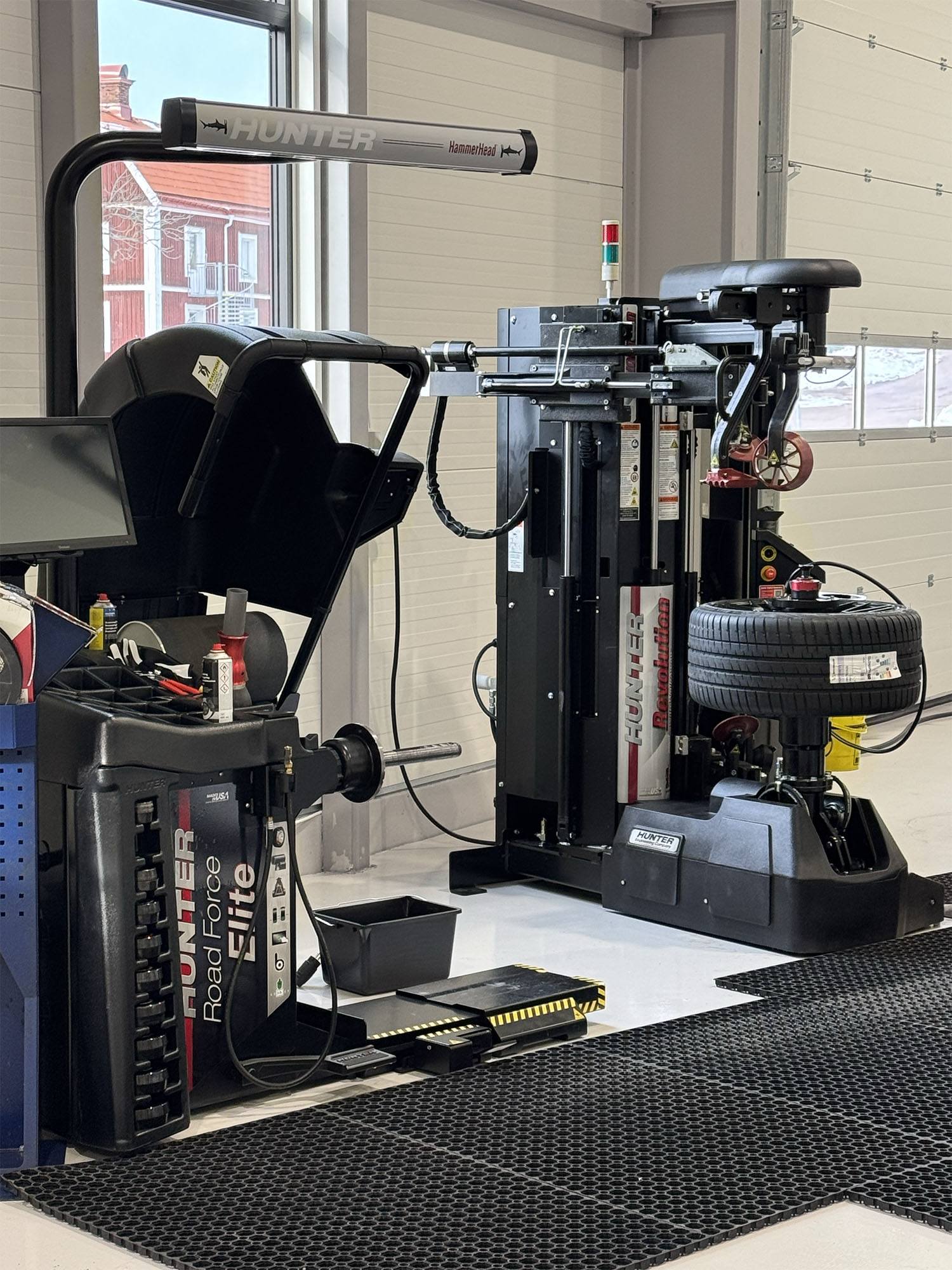 Däckmaskiner hos oss på Tyred.se